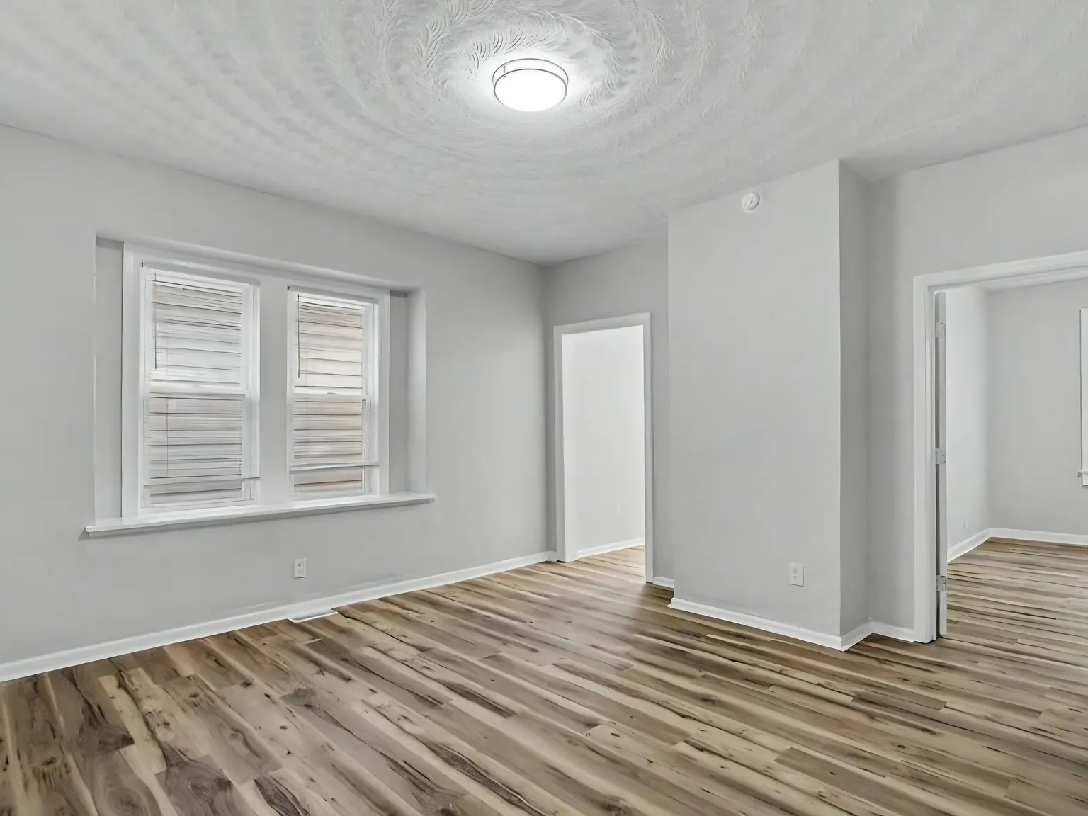 2517 Hale St — Photo 4