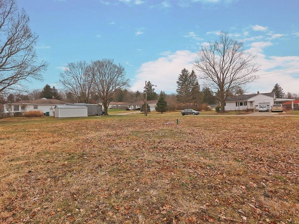 2nd image of 3 Highland Ct