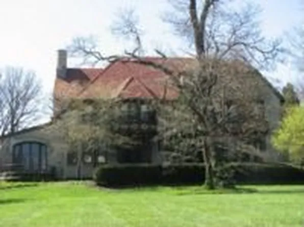 2579 Observatory Ave, Cincinnati, OH 45208