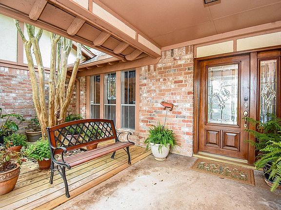 4th image of 3707 Kiamesha Dr