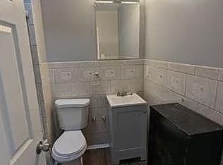 1627 Chilton St, Baltimore, MD 21218
