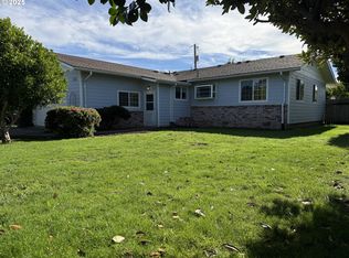 221 Musser St, Brookings, OR 97415