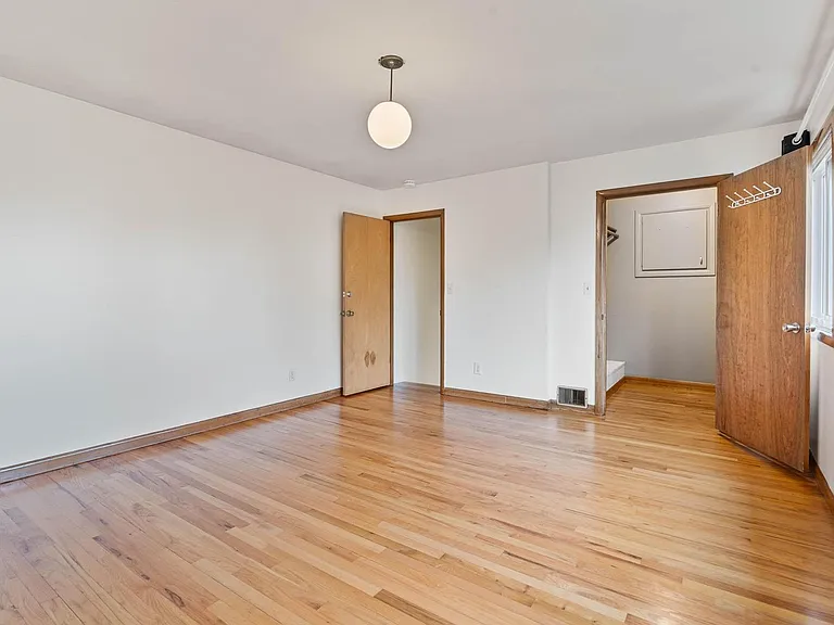 6358 NE 37th Ave — Photo 31