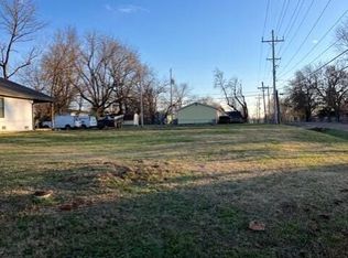 3248 W State St, Springfield, MO 65802
