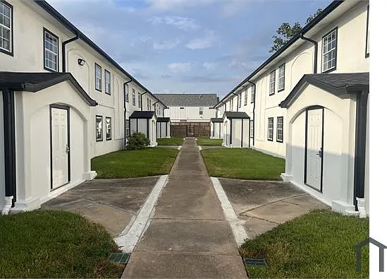 2 bed, $950 — Photo 2