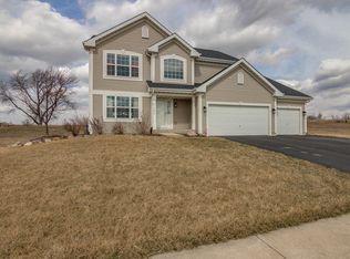 1032 Benbrook Dr, Loves Park, IL 61111