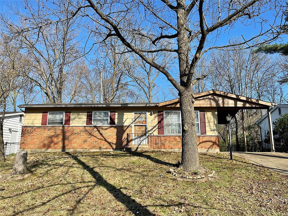 1st image of 1670 Queens Dr