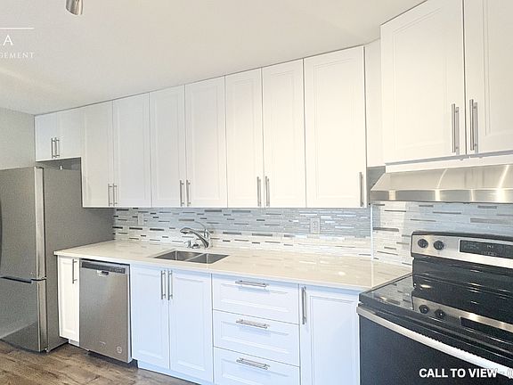 2nd image of 1171 Ambleside Dr #1305