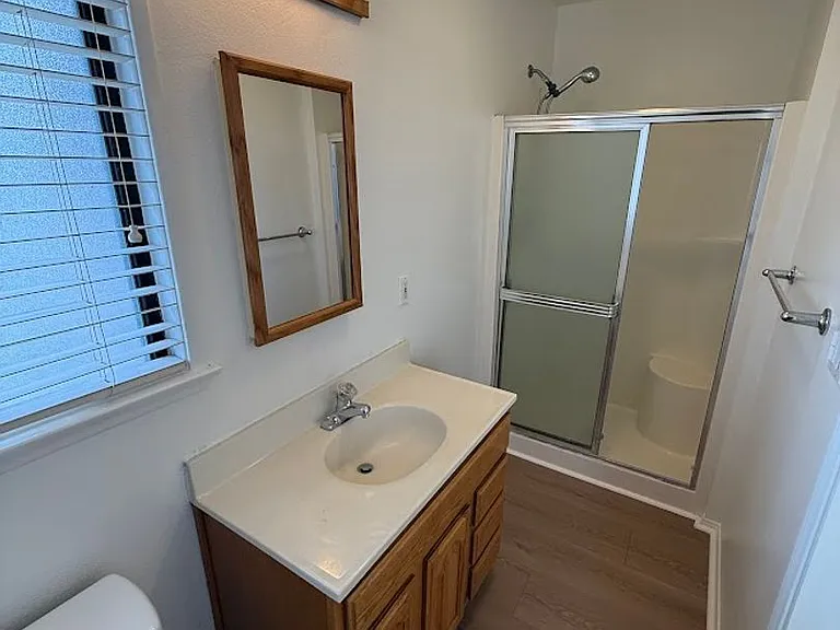 10866 Gerald Ave — Photo 21
