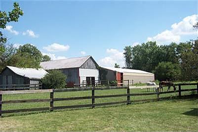12 stall horse barn