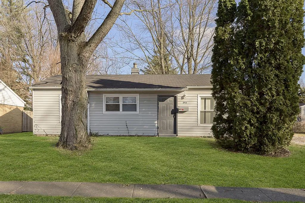 3703 N Lombardy Pl photo 1