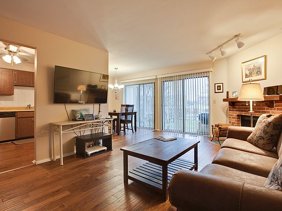 4th image of 216 Brookston Dr Unit C1