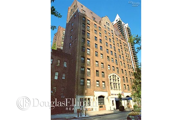 Sold by Douglas Elliman | media 22