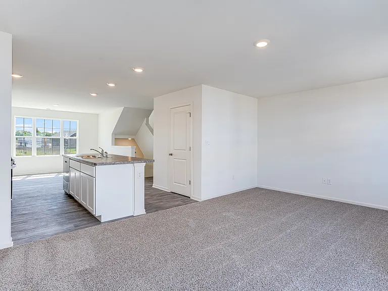 2131 Sassafras Way #D — Photo 2