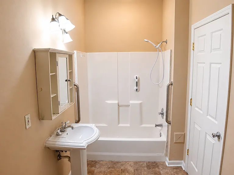 610 Mauldeth Rd — Photo 8