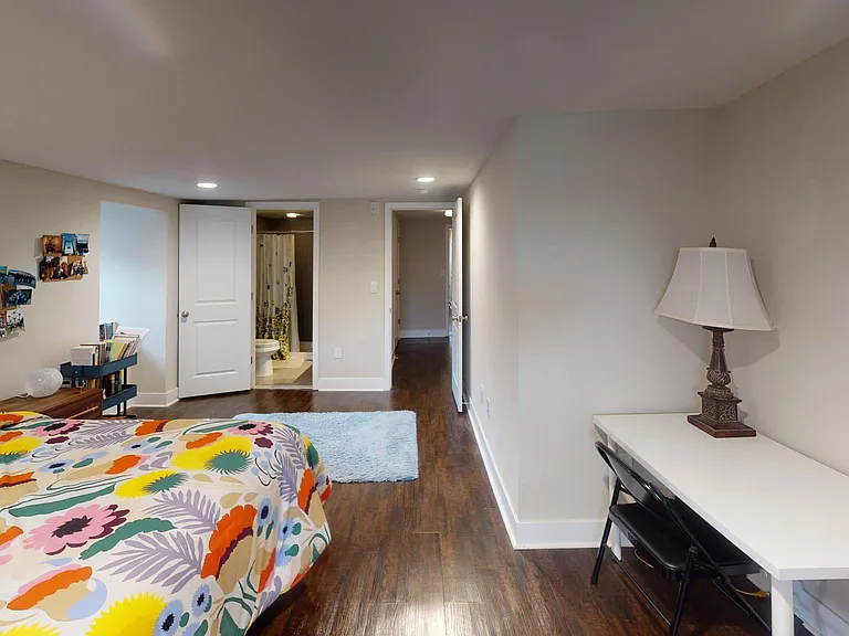 4426 Pine St #3R — Photo 8