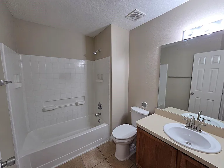 4702 Pin Oak Creek Ln — Photo 20