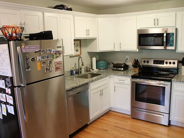 115 S Main St — Photo 2
