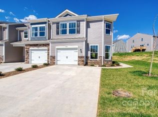 130 Creekview Rd, Hendersonville, NC 28791