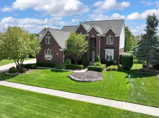 2352 Nickelby Dr, Shelby Township, MI 48316