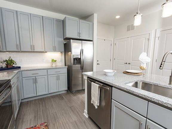 5th image of 300 Fly Creek Ave #3113