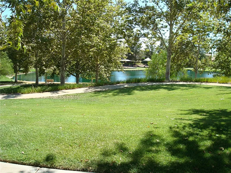 38539 Divot Dr — Photo 7