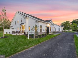 29 Cedar Cir #15, Levittown, PA 19055