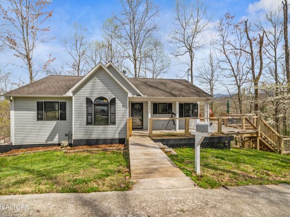 1851 Hidden Hills Rd, Gatlinburg, TN 37738