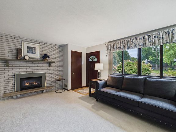 4th image of 6720 W 175th Ave