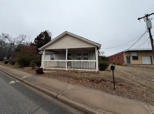 747 S Washington Ave, Greenville, SC 29611