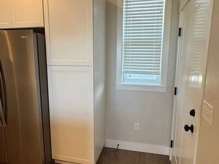 6165 Farmstead Ave — Photo 10