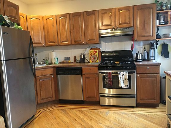 4th image of 227 Court St #1