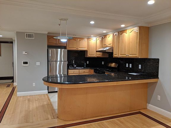 4th image of 12019 Vicente St #A