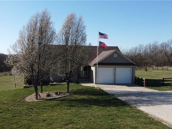 1919 NW 460th Rd, Kingsville, MO 64061