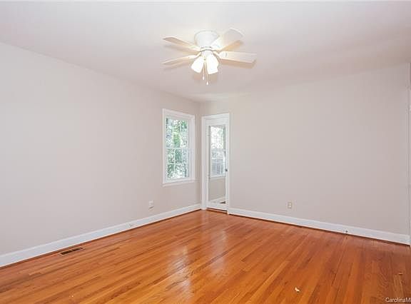 4th image of 6813 Heatherford Dr