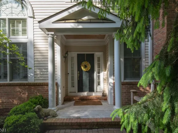 9 Hurlingham Club Rd, Far Hills Boro, NJ 07931