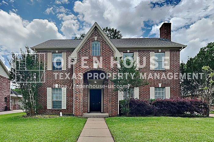 1st image of 702 Fernglade Dr