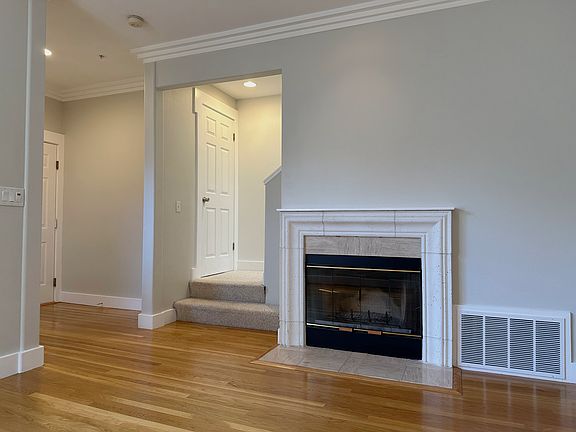 5th image of 3948 Canon Ave