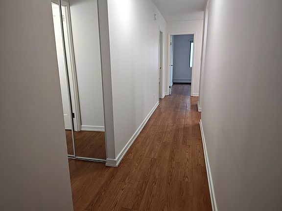 4th image of 10515 99th Ave NW #206