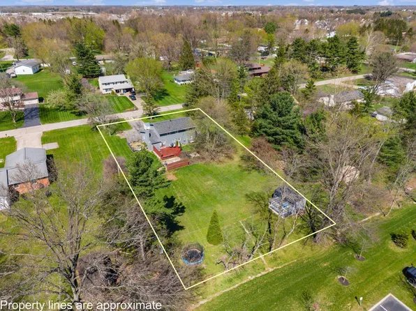 6869 Cedar Brook Pl, New Albany, OH 43054