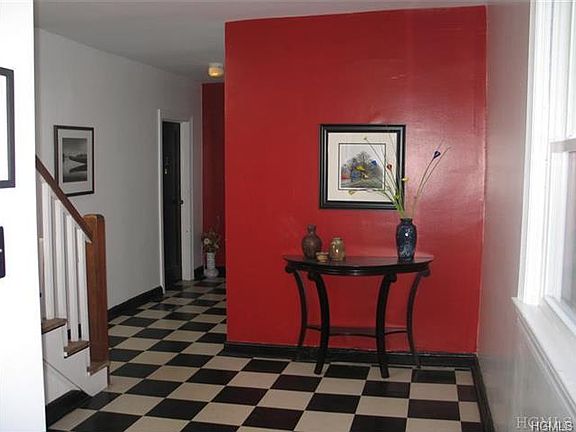 2nd image of 9 Munson St APT 2