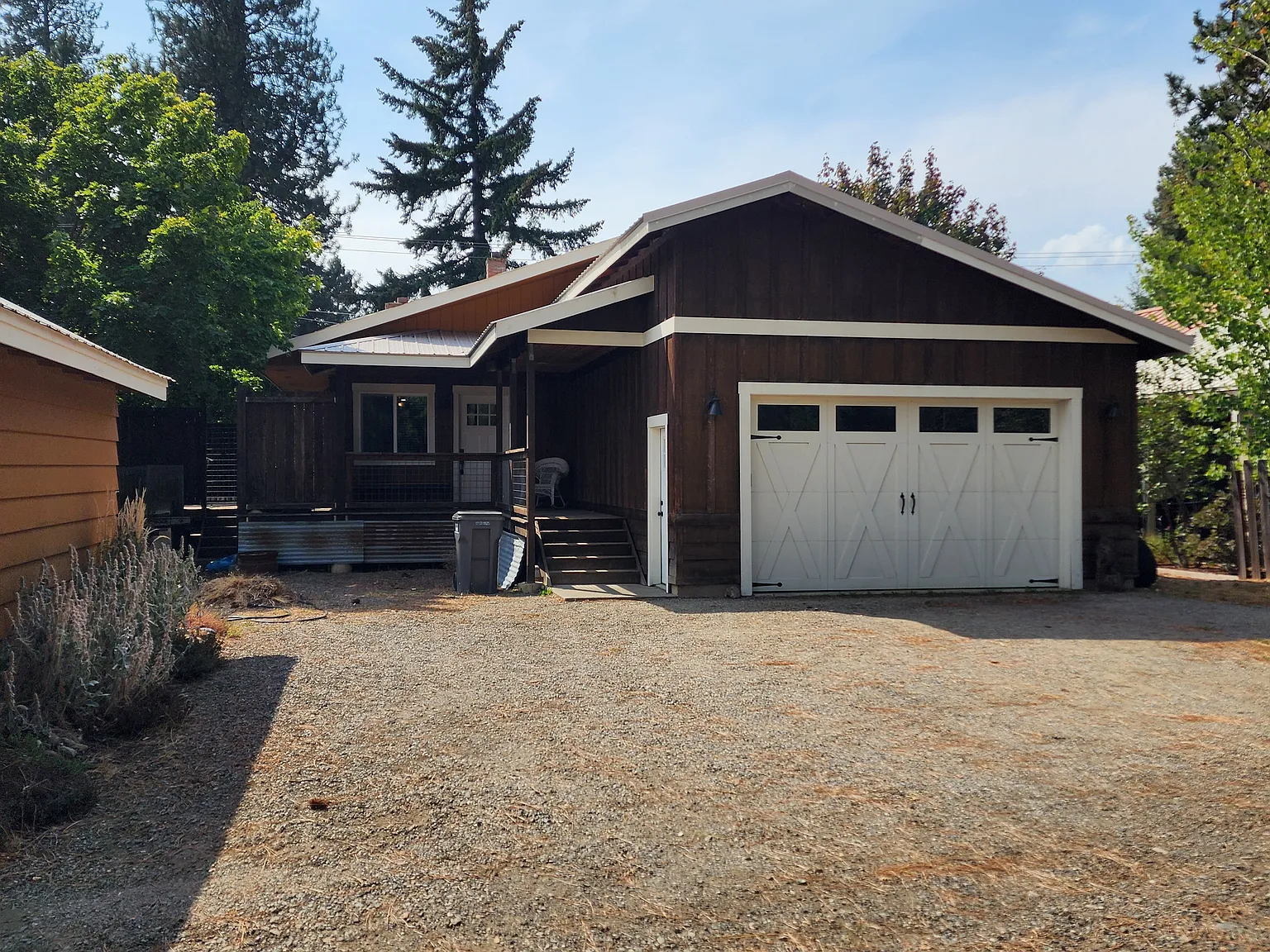 2 bed, 1318 sqft, $2,400 — Photo 1
