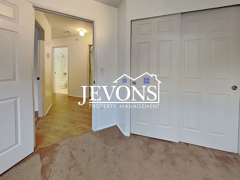 25235 SE Klahanie Blvd #P102 — Photo 25