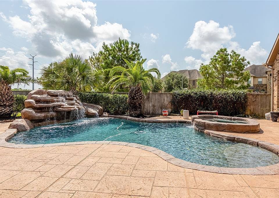 1st image of 26702 Cedardale Pines Dr