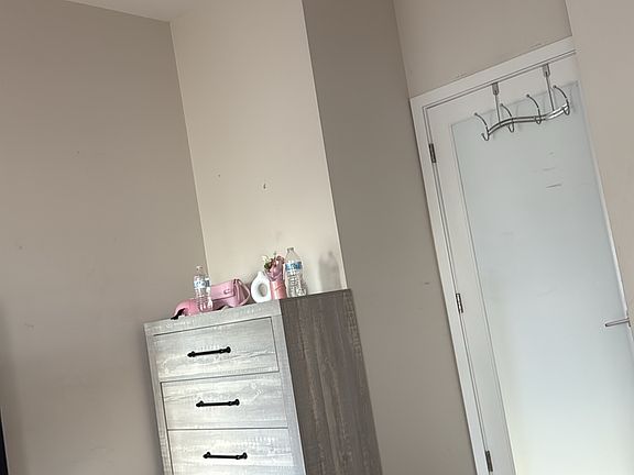 3rd image of 1621 S 20th St