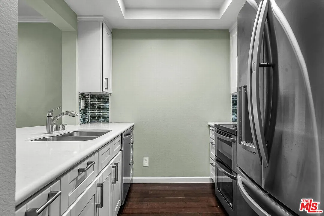 501 Palisades Dr — Photo 4