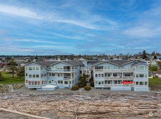 651 SE Bayshore Dr UNIT D102, Oak Harbor, WA