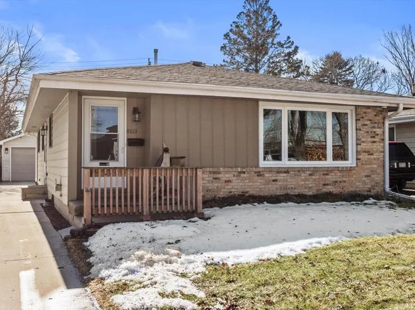 8613 West Schlinger AVENUE, West Allis, WI 53214