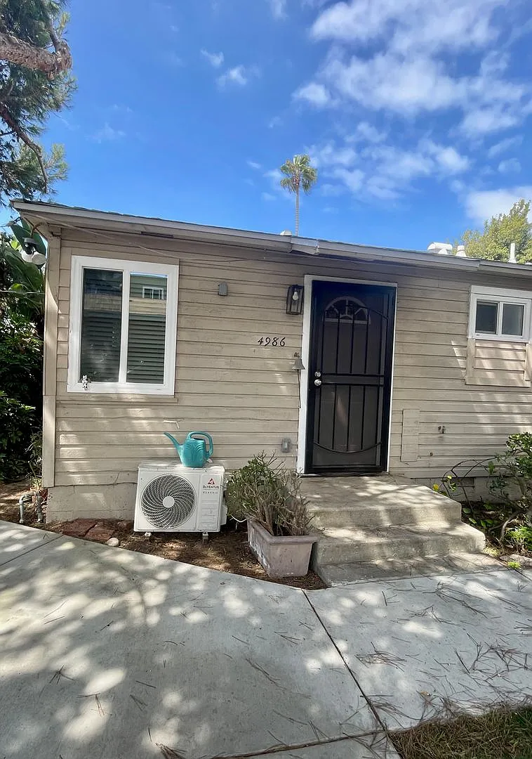 Saratoga Avenue — Photo 1
