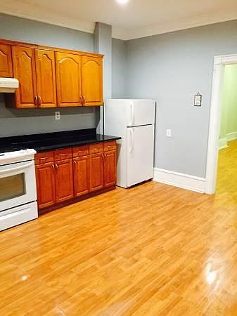 kitchen/living room